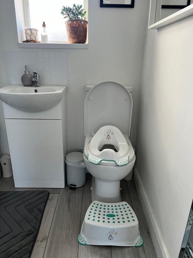 Stay-K-Belfast Cosy Entire House 10 Mins From City Centre المظهر الخارجي الصورة